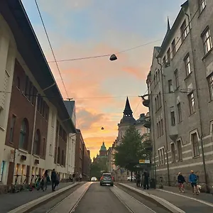 Apartment Oceanic & Trendy Two Bedroom With Free Parking, Helsinki